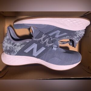 Mens New Balance Fresh Foam Roav size 12 NIB